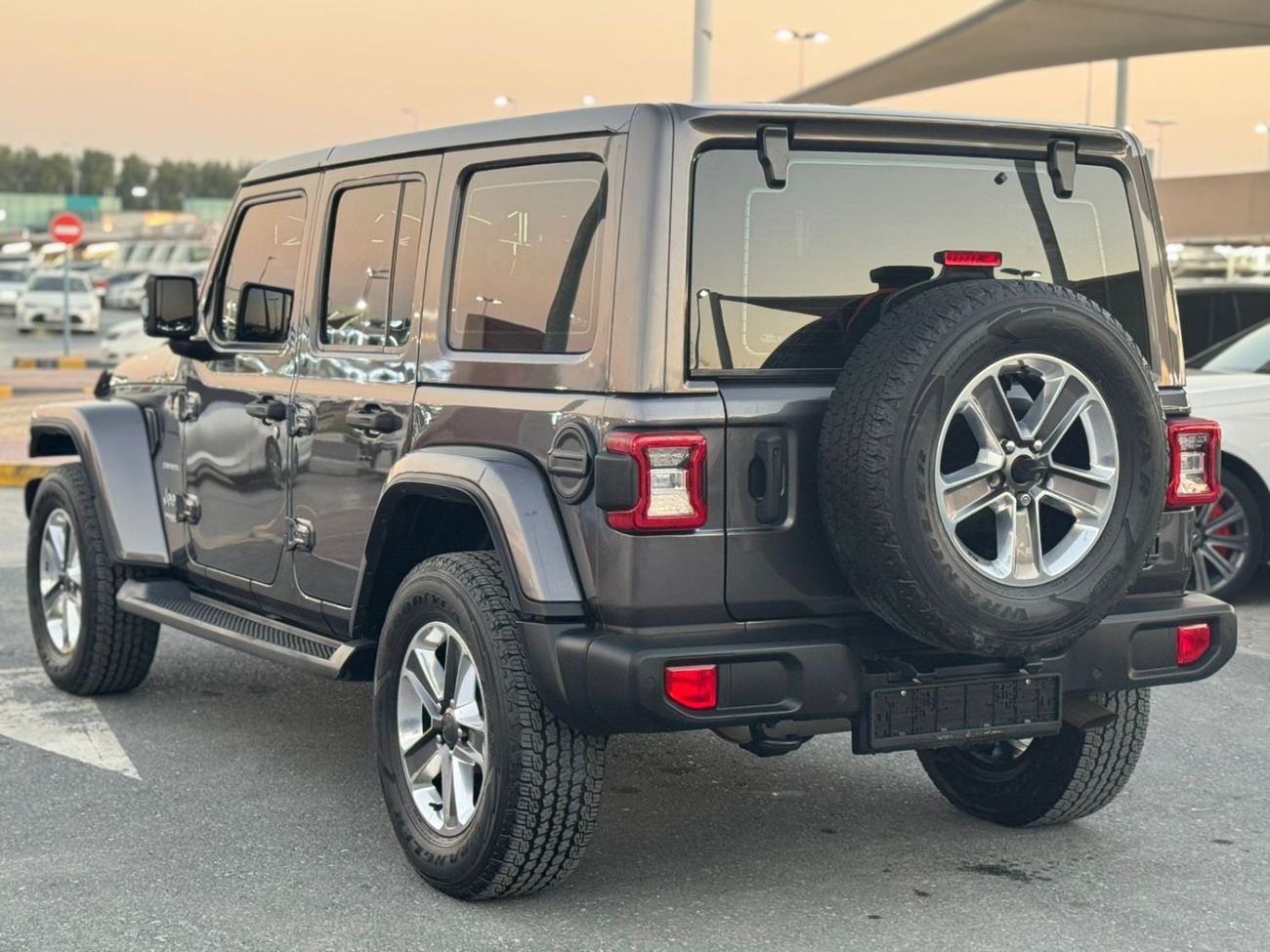 Jeep Wrangler Sahara 3.6L A/T (5 Seater)
