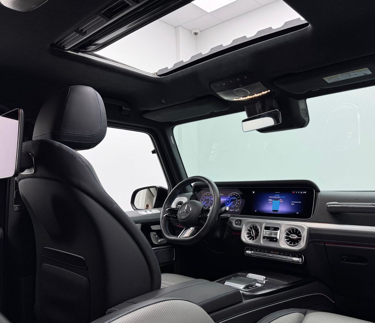 مرسيدس بنز EQG 580 2025 Mercedes-Benz G580 EQ, Mercedes Service History, Mercedes Warranty & Service Contract, GCC