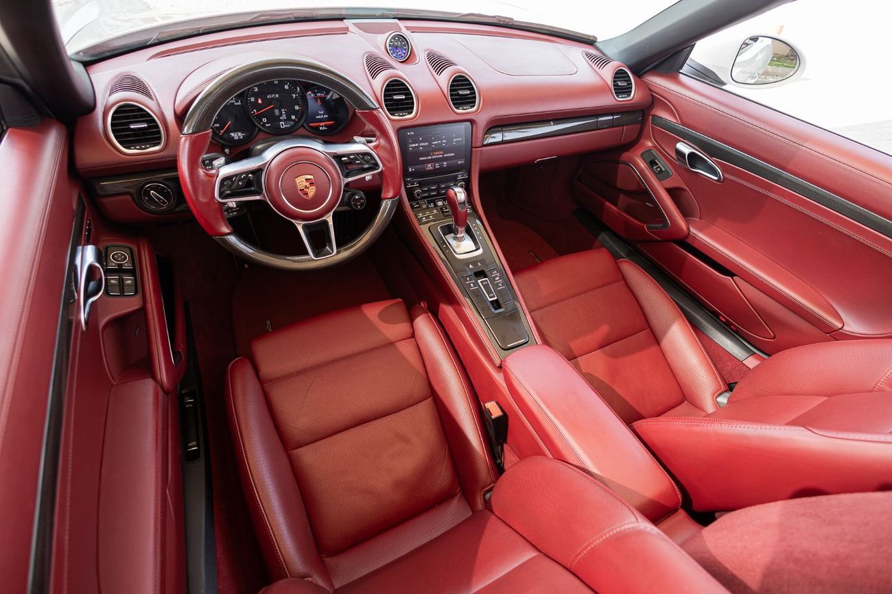 بورش بوكستر 718 GTS 4.0L A/T