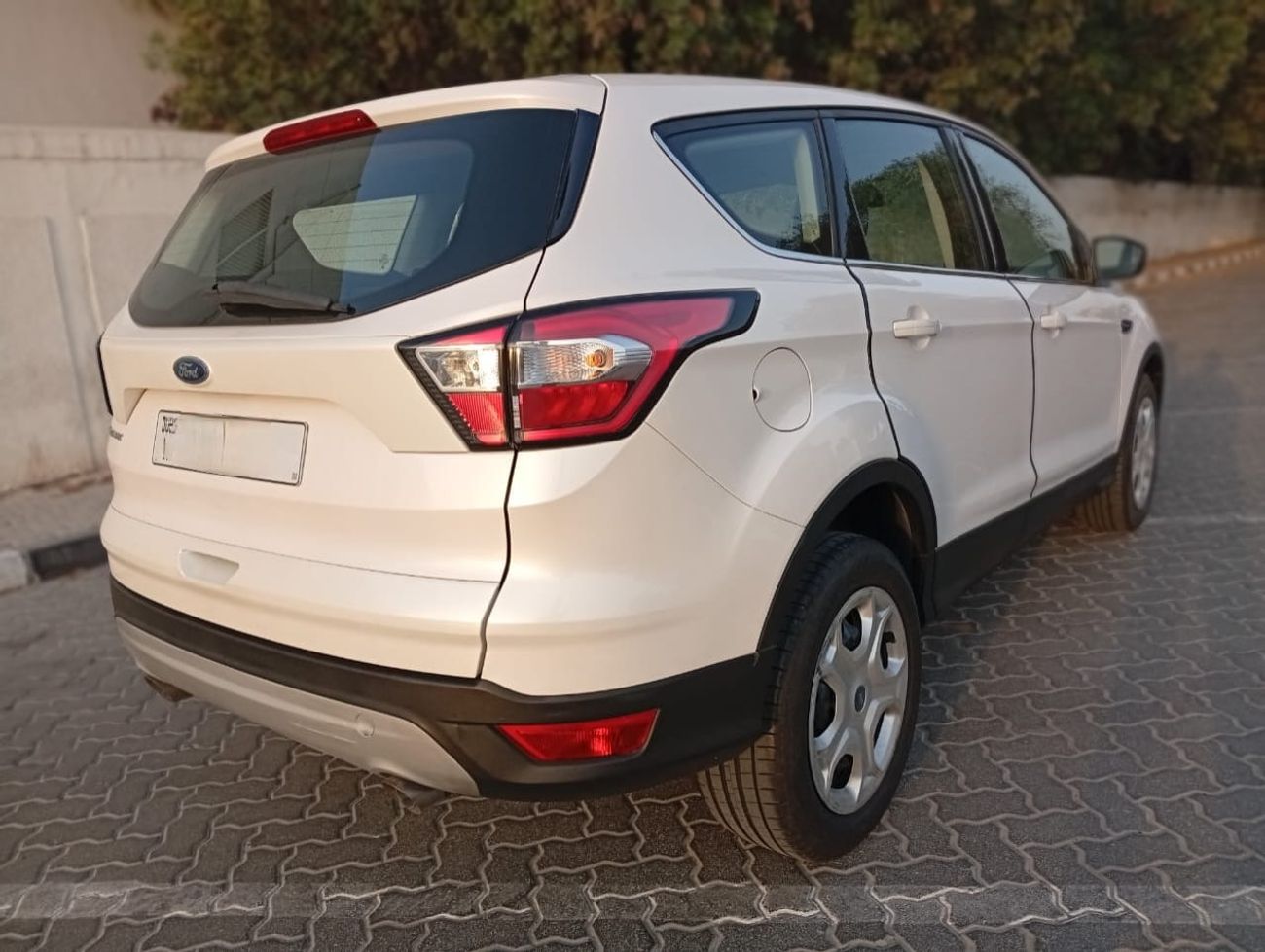 فورد إيسكاب 2.5L PETROL AUTOMATIC TRANSMISSION