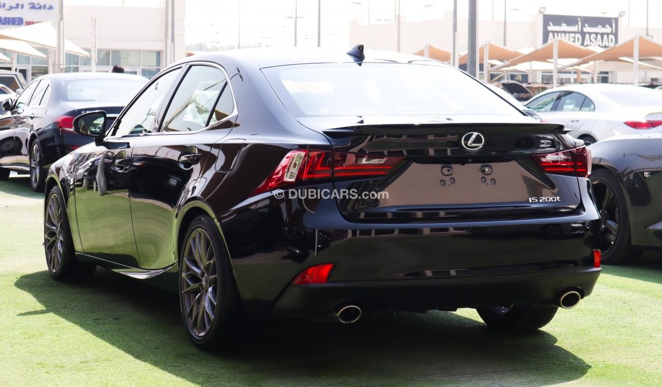 لكزس IS 200 T