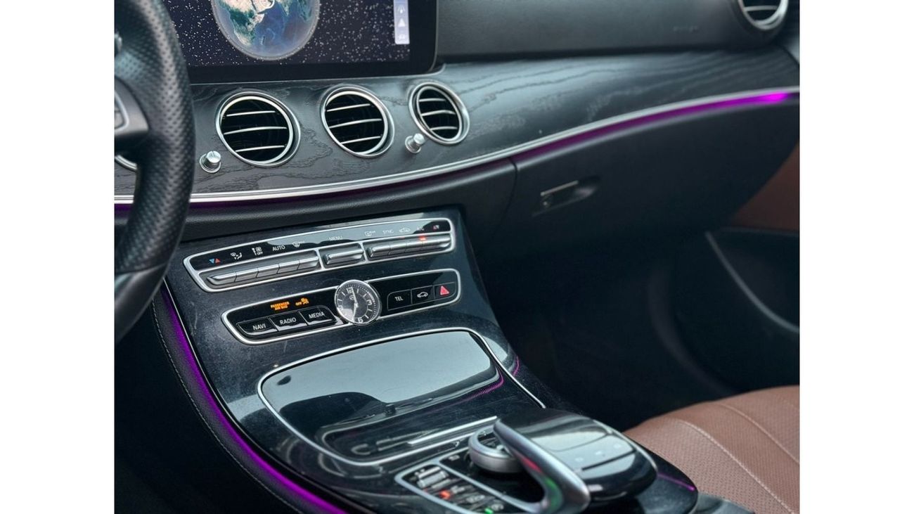 Mercedes-Benz E300 Std