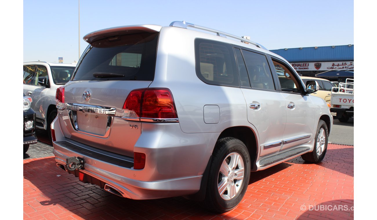 Toyota Land Cruiser GXR V6, (2015) Inclusive VAT