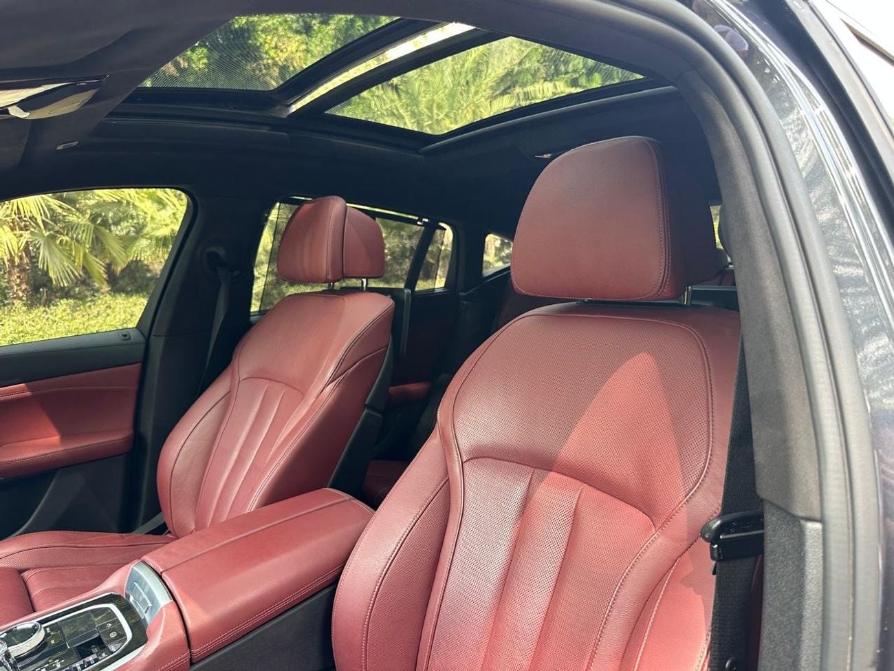 BMW X6 M50i 4.4L | 2022 | xDrive | GCC Specs | Twin Turbo V8 | Full Option | Perfect Condition