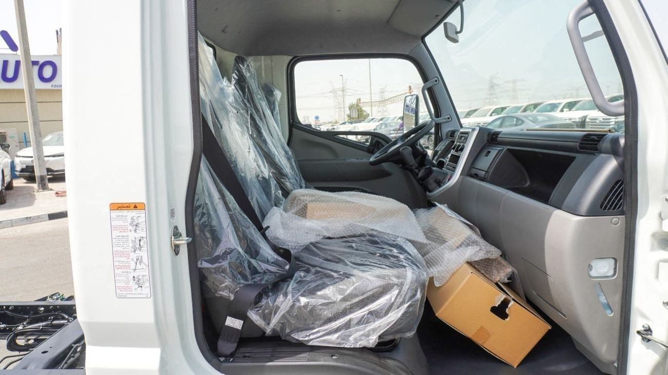 ميتسوبيشي كانتر فان Brand New Mitsubishi Fuso Canter 2026 4.2L M/T |White/Black|CANTERCHASSIS-170-ABS-2T| FOR EXPORT
