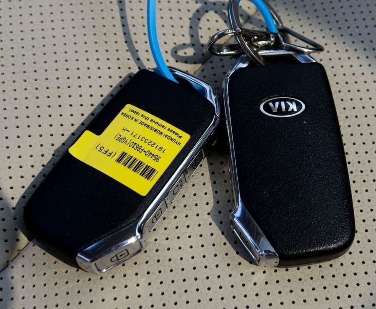 كيا كادنزا EX 3.3L KIA CADENZA V6, 2021 GCC accident-free in excellent condition 1367 P.M