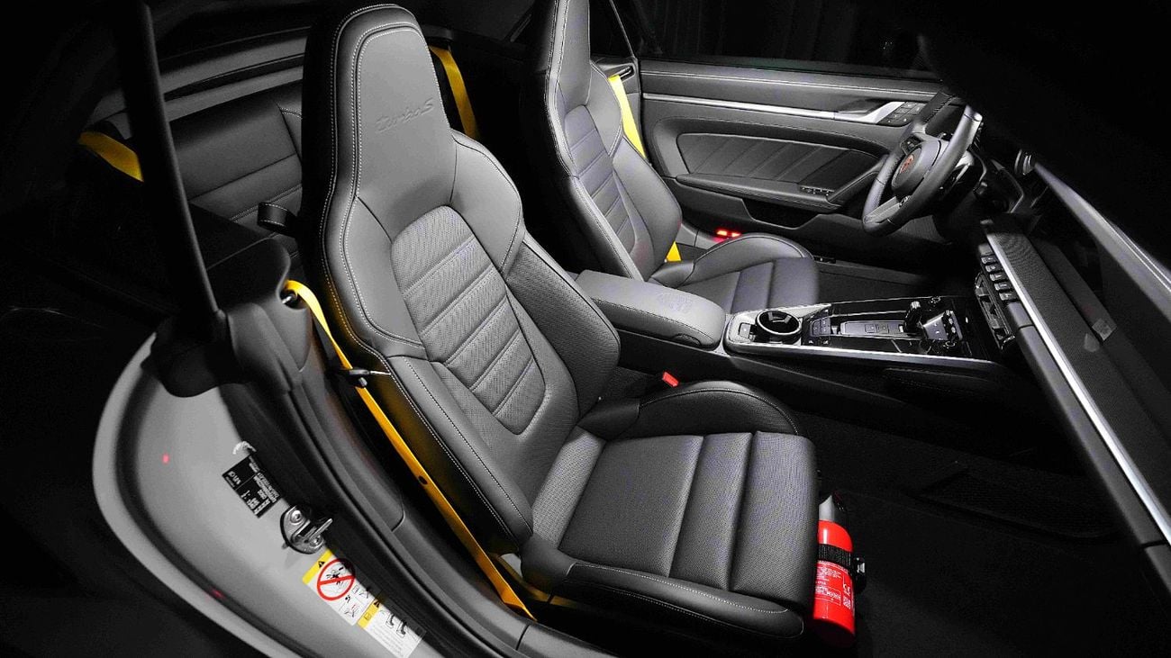 بورش 911 TURBO S CABRIOLET | LIMITED OFFER  | FULLY LOADED | BRAND NEW