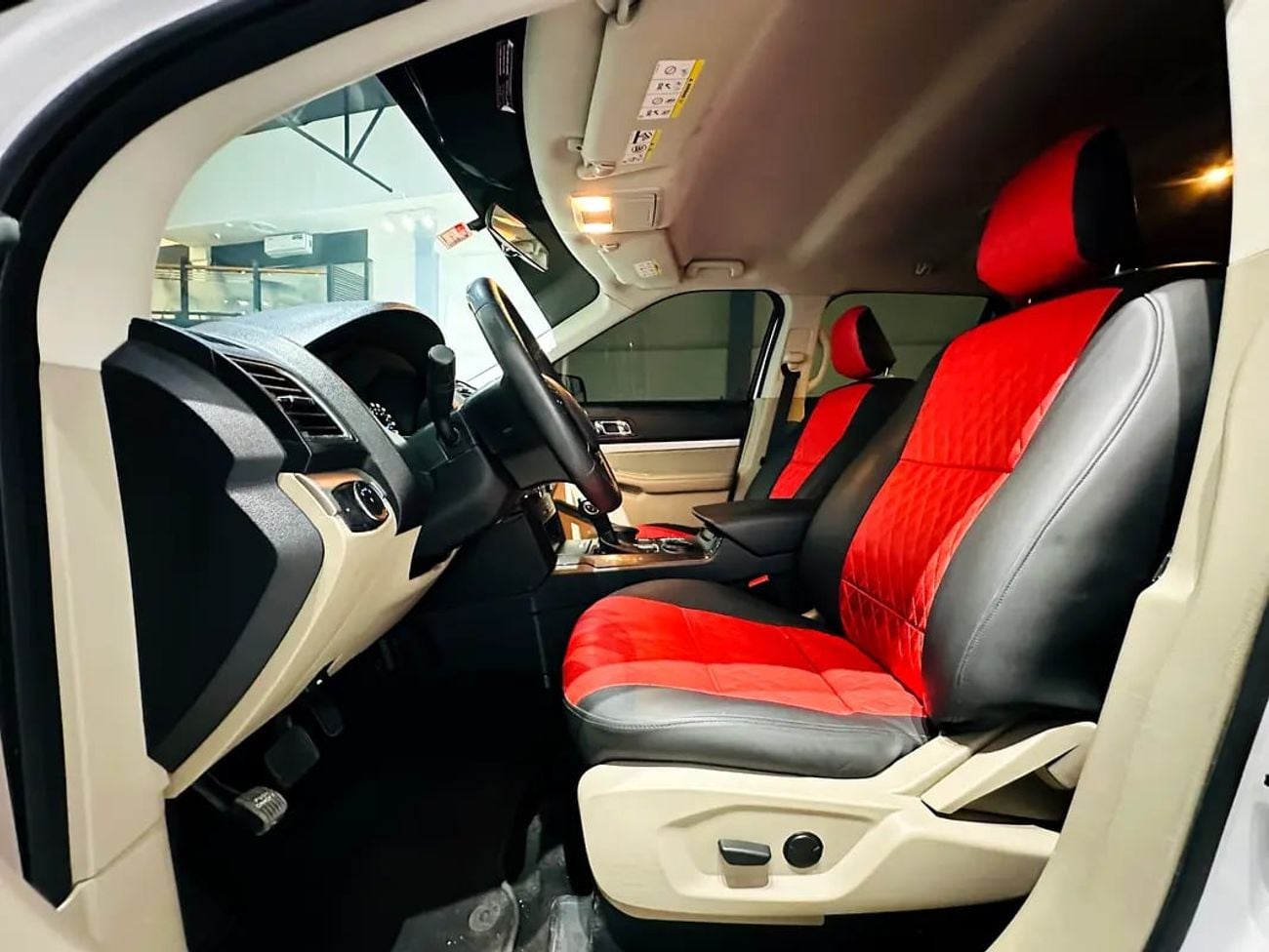 Ford Explorer XLT 200A 2.3L 4WD
