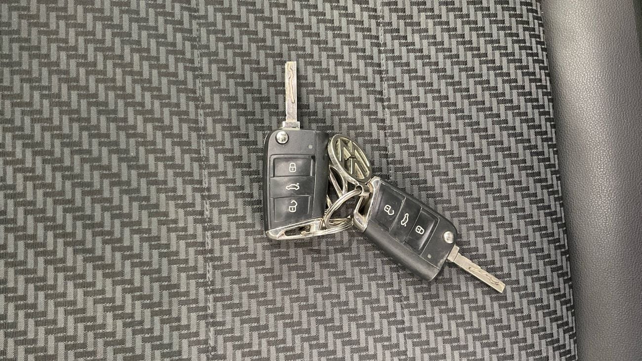 فولكس واجن T ROC R-Line | upto AED 20,000 Ramadan Discount | شامل الضمان | 0 ﺪﻔﻋﺓ ﺃﻮﻟﻯ