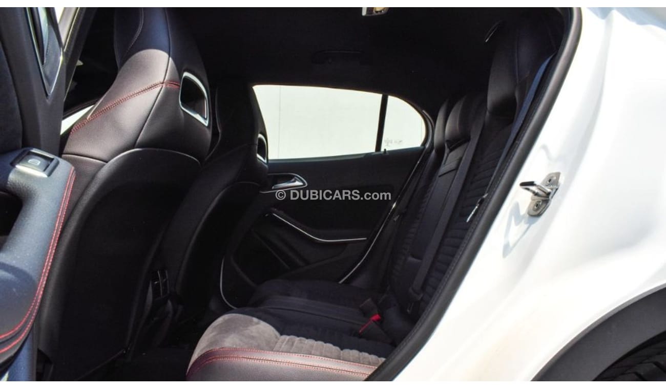 Mercedes-Benz GLA 180 Mercedes GLA180 AMG 2020 (international warranty)