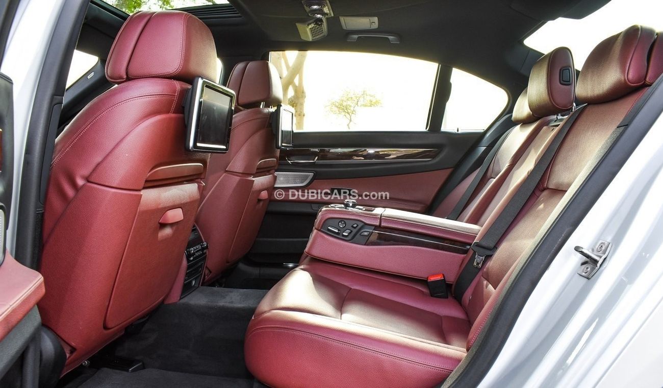 BMW 750Li M Sport BMW 750Li M Kit / 2013 / GCC / Under Warranty