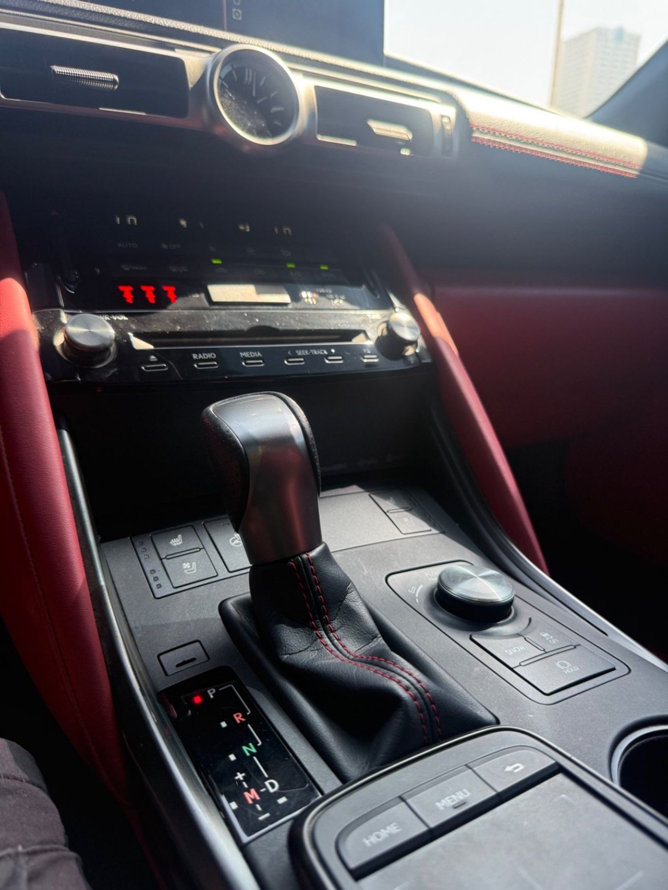 لكزس IS 350 F Sport Platinum 3.5L