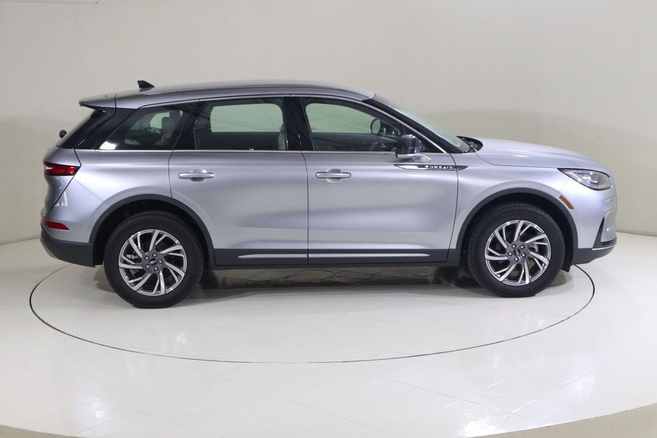 لينكولن كورساير AWD