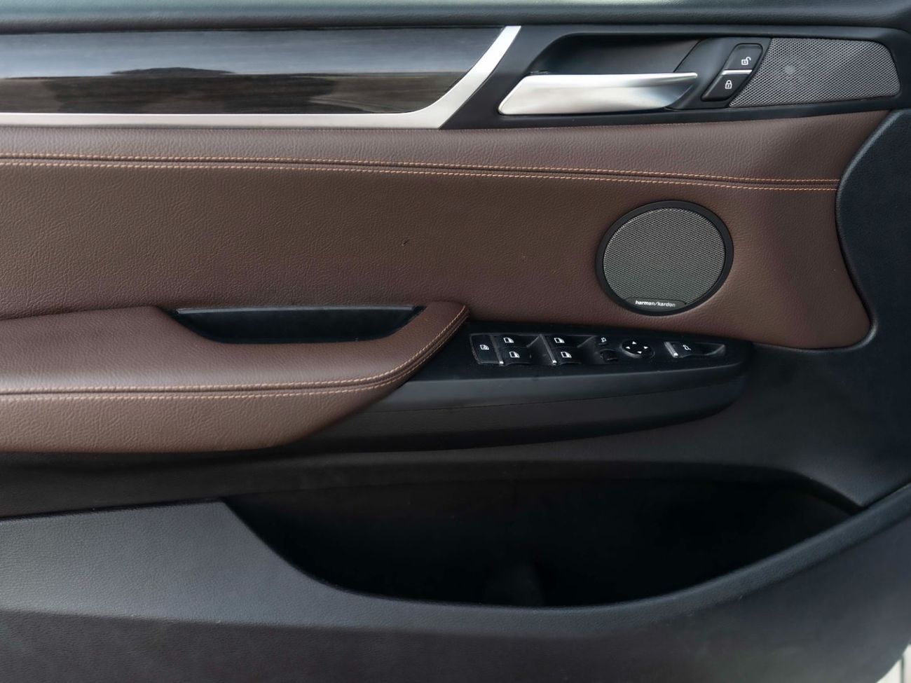 بي أم دبليو X4 xDrive 28i 2.0L