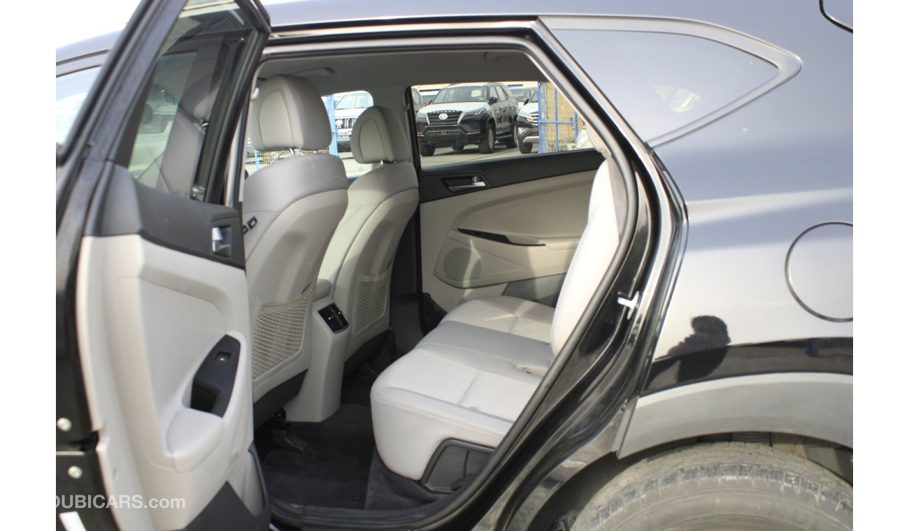 هيونداي توسون 1.6T GDI TURBO / Driver Power Seat / DVD / Leather Seats (LOT # 3159)