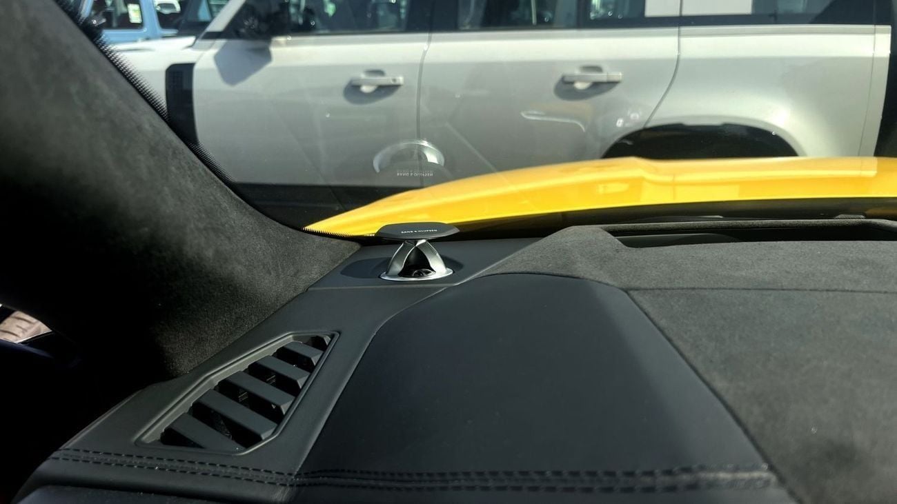 Lamborghini Urus Lamborghini Urus SE - Hybrid - 2025 (Warranty Available)