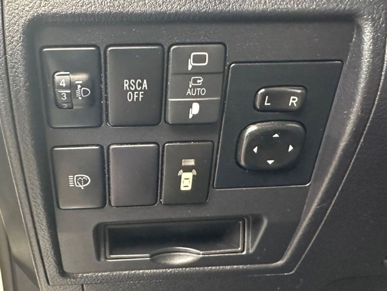 Toyota Land Cruiser GXR