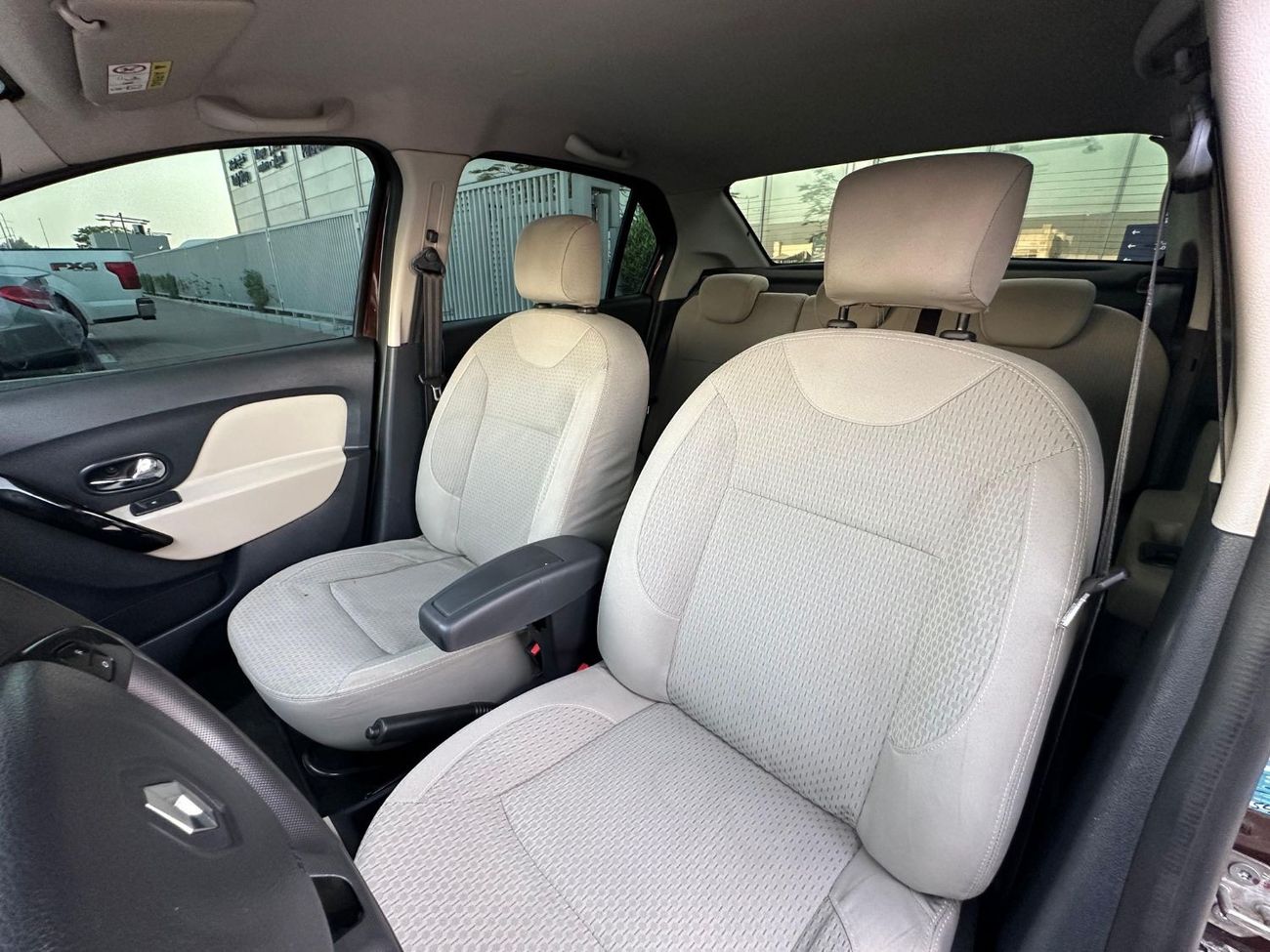 رينو سيمبول RENAULT SYMBOL 2017 GCC ORGINAL PAINT // 2KEYS // PERFECT CONDITION