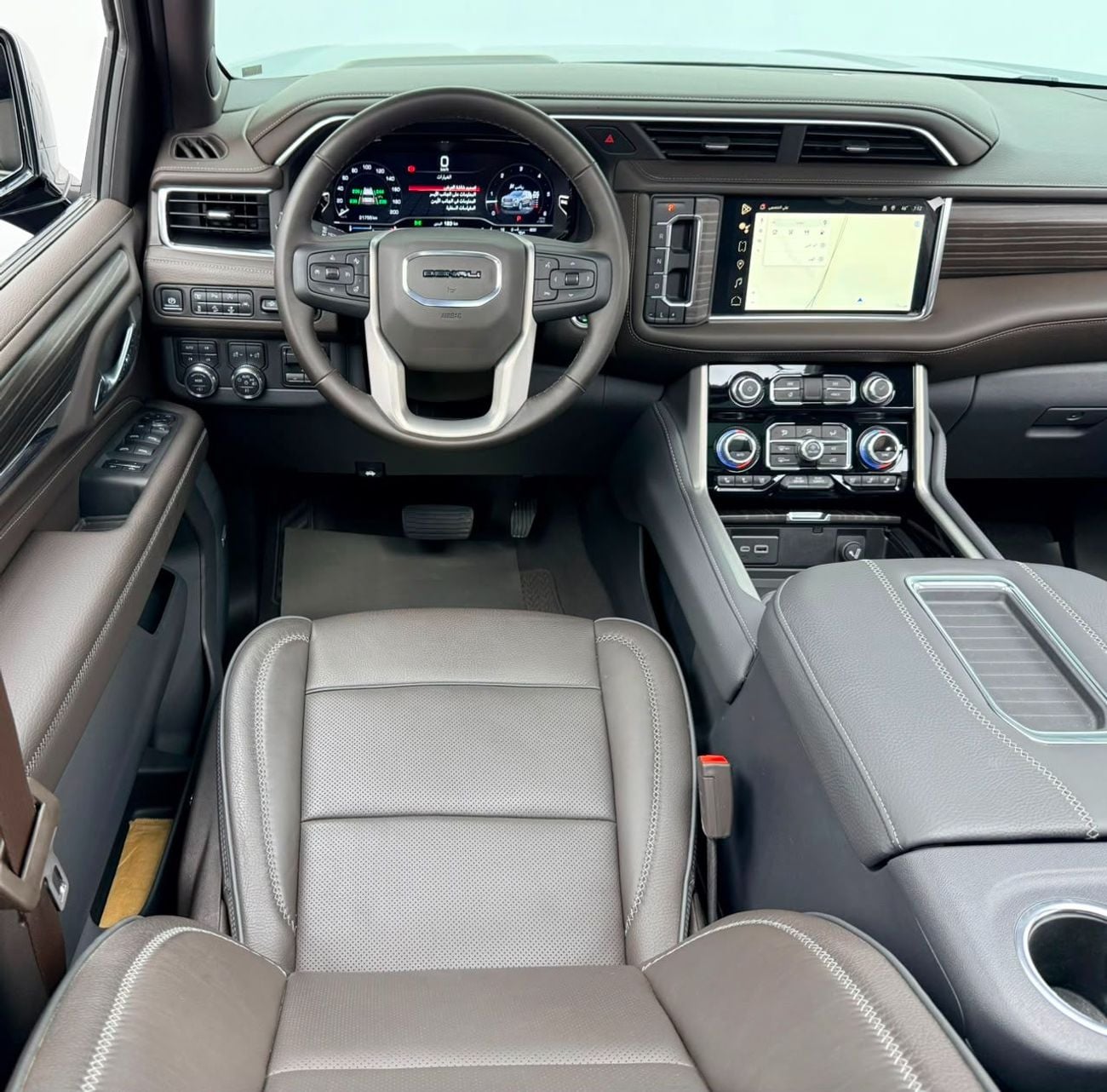 GMC Yukon DENALI 2024 GMC Yukon Denali, 2030 GMC Warranty + Service Pack, Full GMC Service History, Very Low K