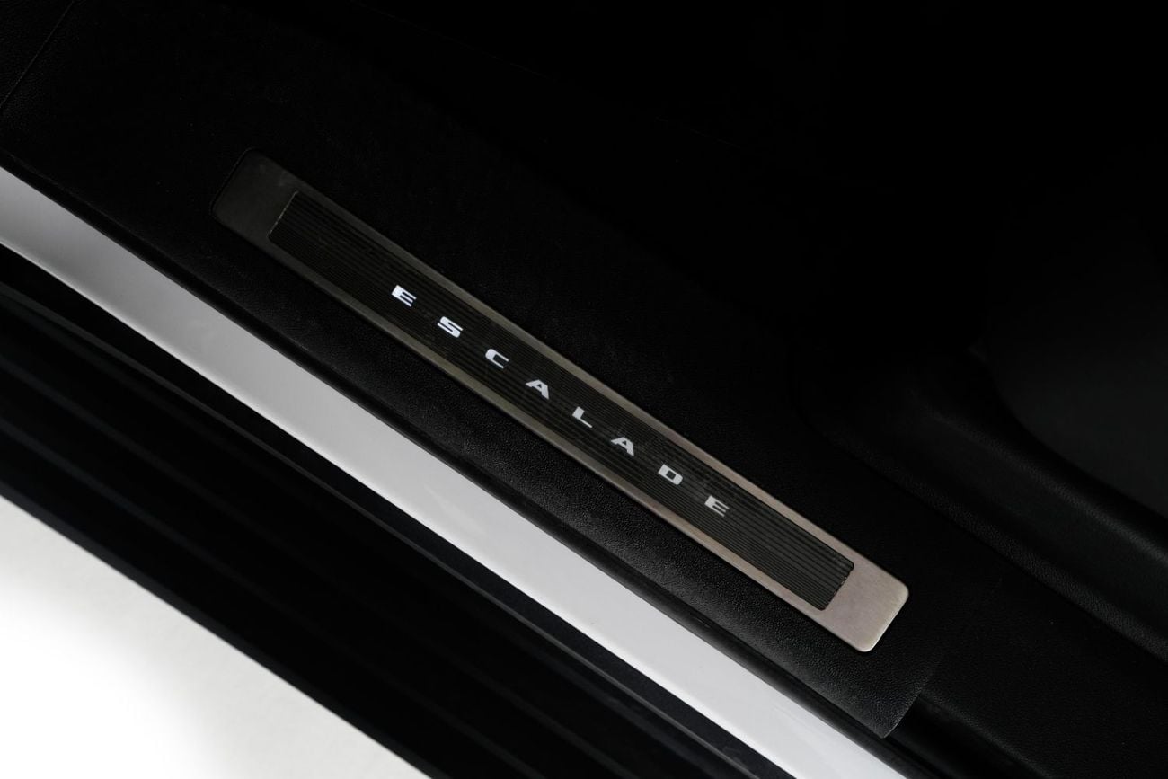Cadillac Escalade SPORT 600 - GCC- Cadillac service package available