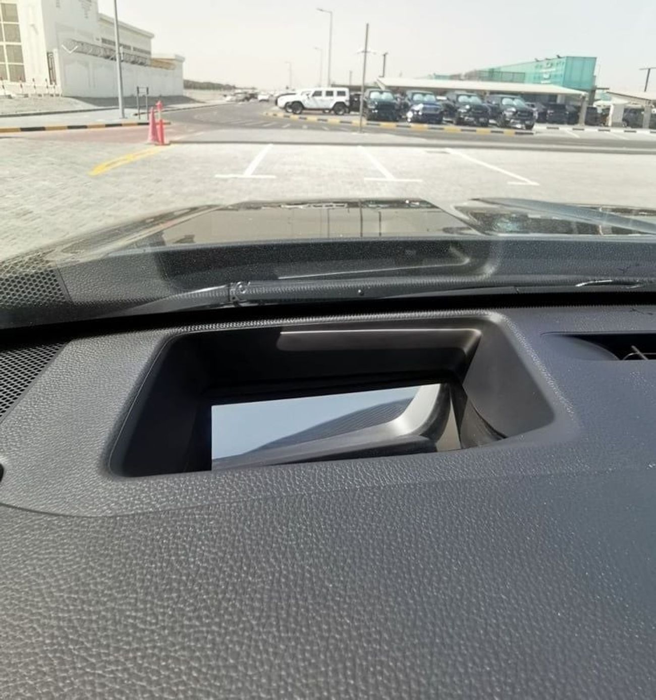 Toyota Highlander TOYOTA HIGHLANDER PLATINUM -2021 BLACK