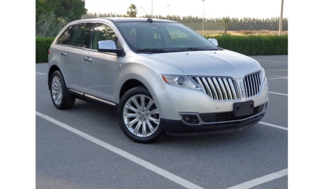 Lincoln MKX Luxury LINCOLN MKX 2014 GCC PERFECT CONDITION - FULL SERVICE HISTORY AVAILABLE - LOW MILEAGE
