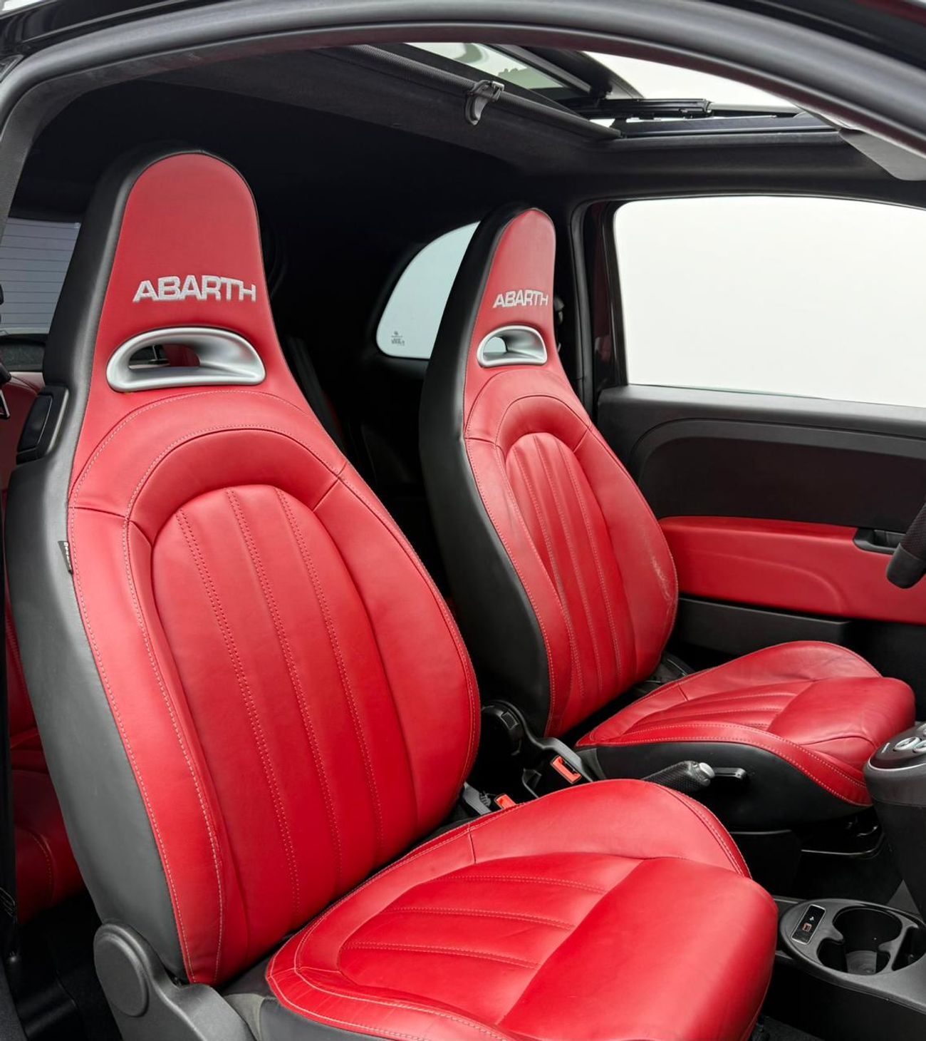 Abarth 595 2019 Fiat Abarth 595 Competizione ,Warranty ,Full Agency Service History ,Excellent Condition ,GCC