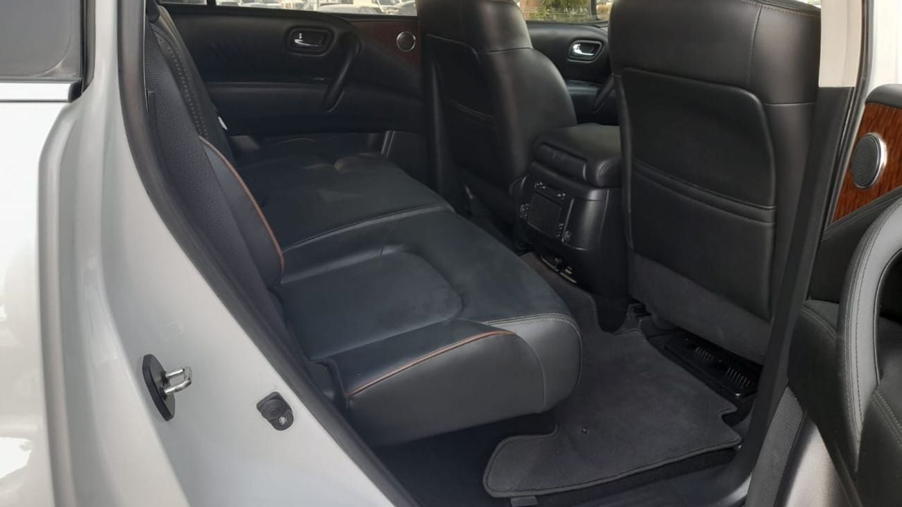 نيسان باترول Platinium 5.6cc V8 petrol Auto Right-Hand drive