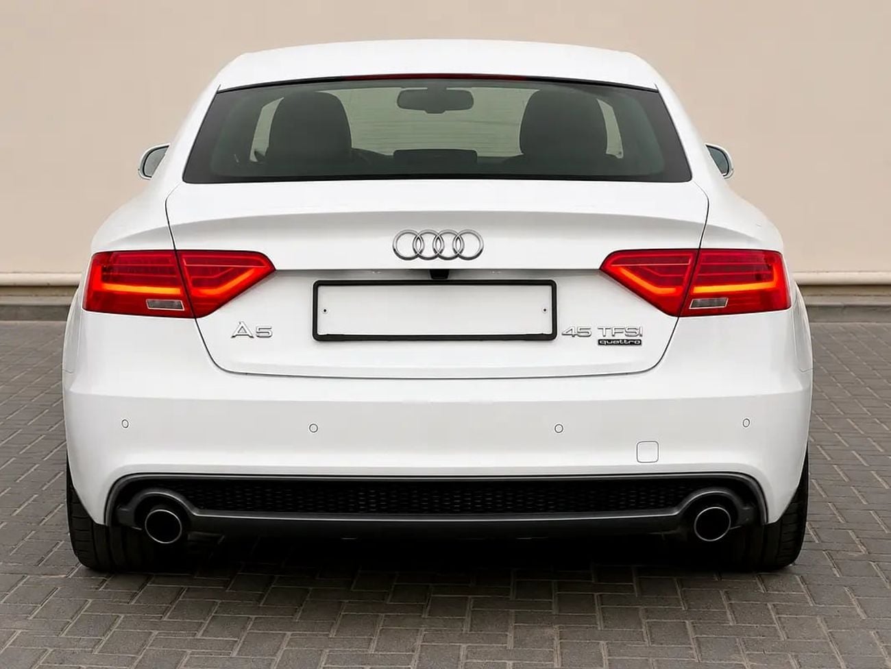 Audi A5 S-Line 2.0L TFSI GCC Specs - Excellent Condition