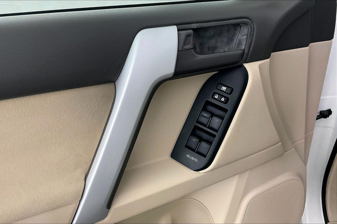 تويوتا برادو GXR | شامل الضمان | 0 ﺪﻔﻋﺓ ﺃﻮﻟﻯ