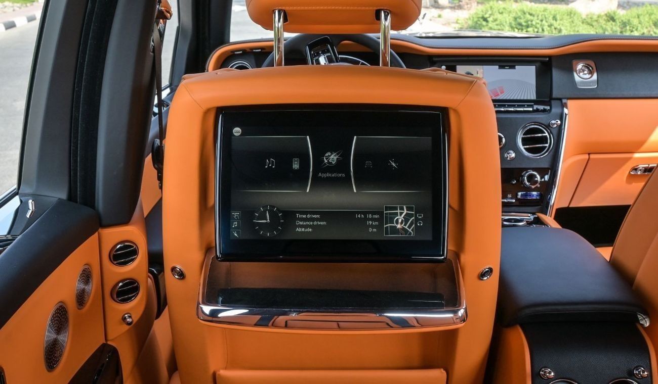 رولز رويس كولينان Rolls Royce Cullinan Silver Badge | 2023