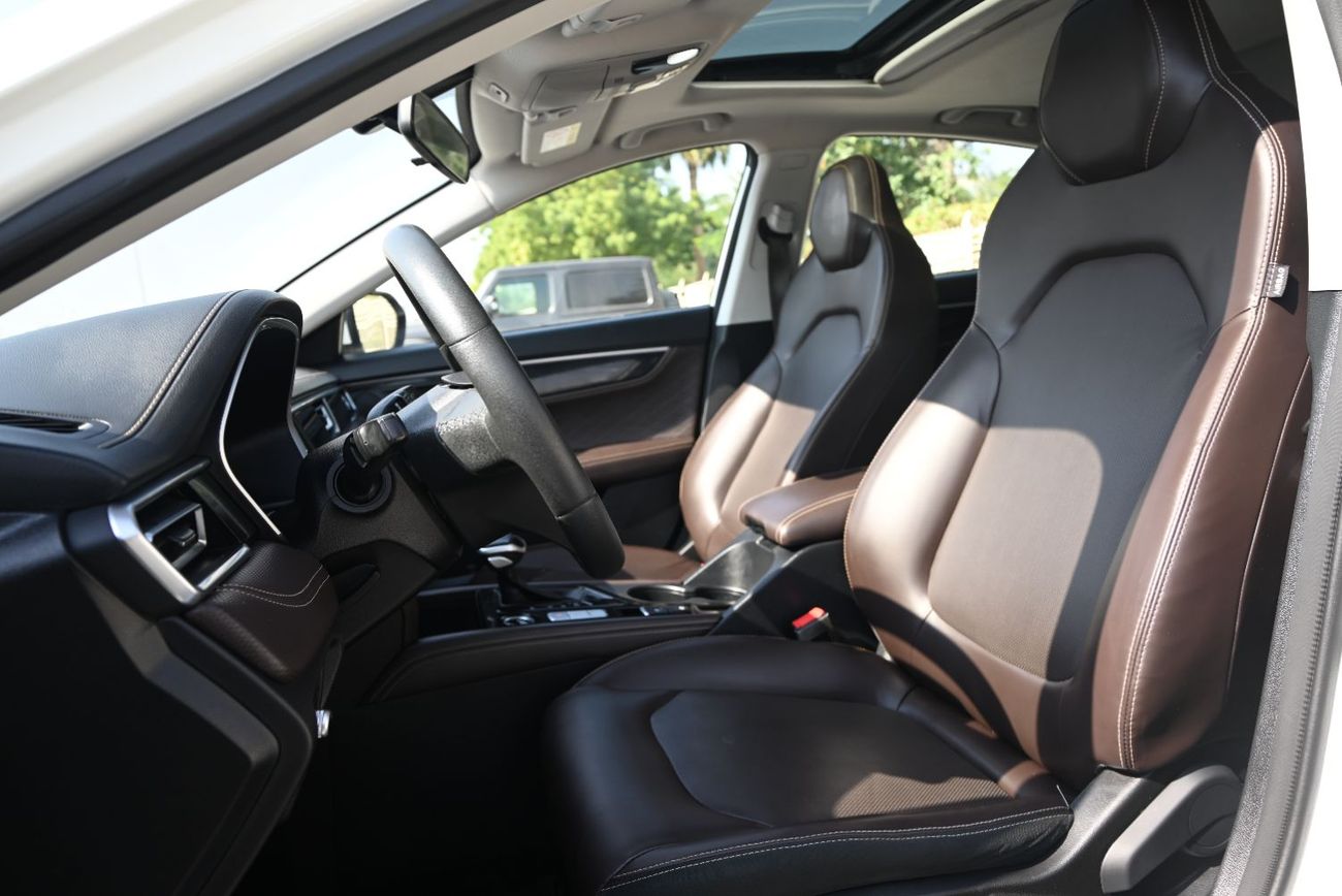 جاك J7 RAMADAN OFFER - 0% DP - JAC J7 LUXURY 2023 - LOW MILEAGE - FIRST OWNER - MINT CONDITION