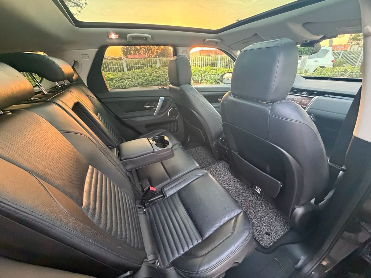 Land Rover Discovery Sport LAND ROVER DISCOVERY SPORT D180 SE 2020 DIESEL FULL OPTIONS IN PERFECT CONDITIONS