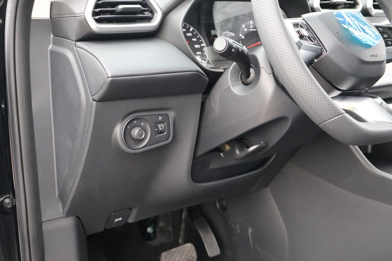 أم جي ZS 2025 MG ZS 1.5L AT STD Option New Shape