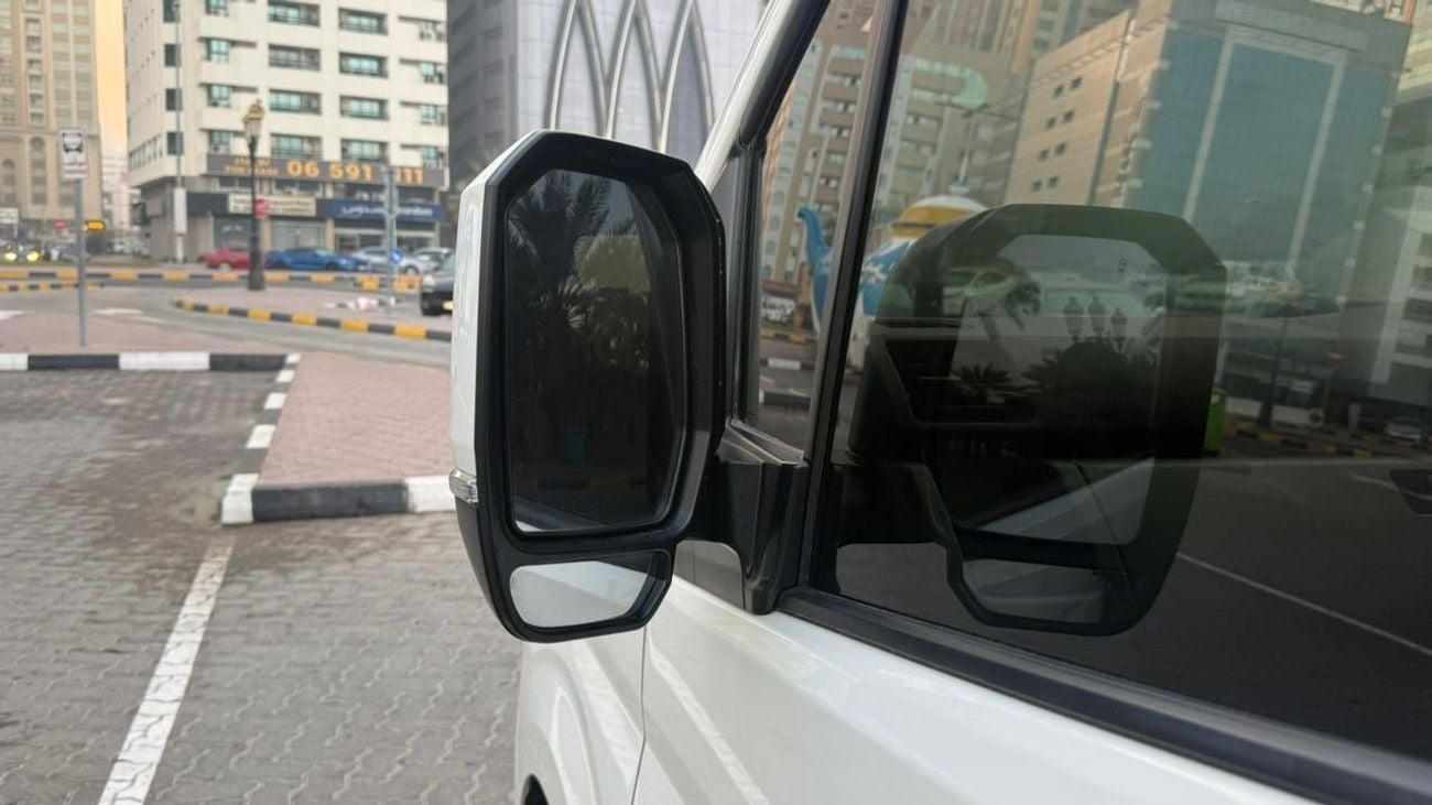 تويوتا هاياس High Roof Super Long Wheelbase 2.8 Diesel Right Hand Drive