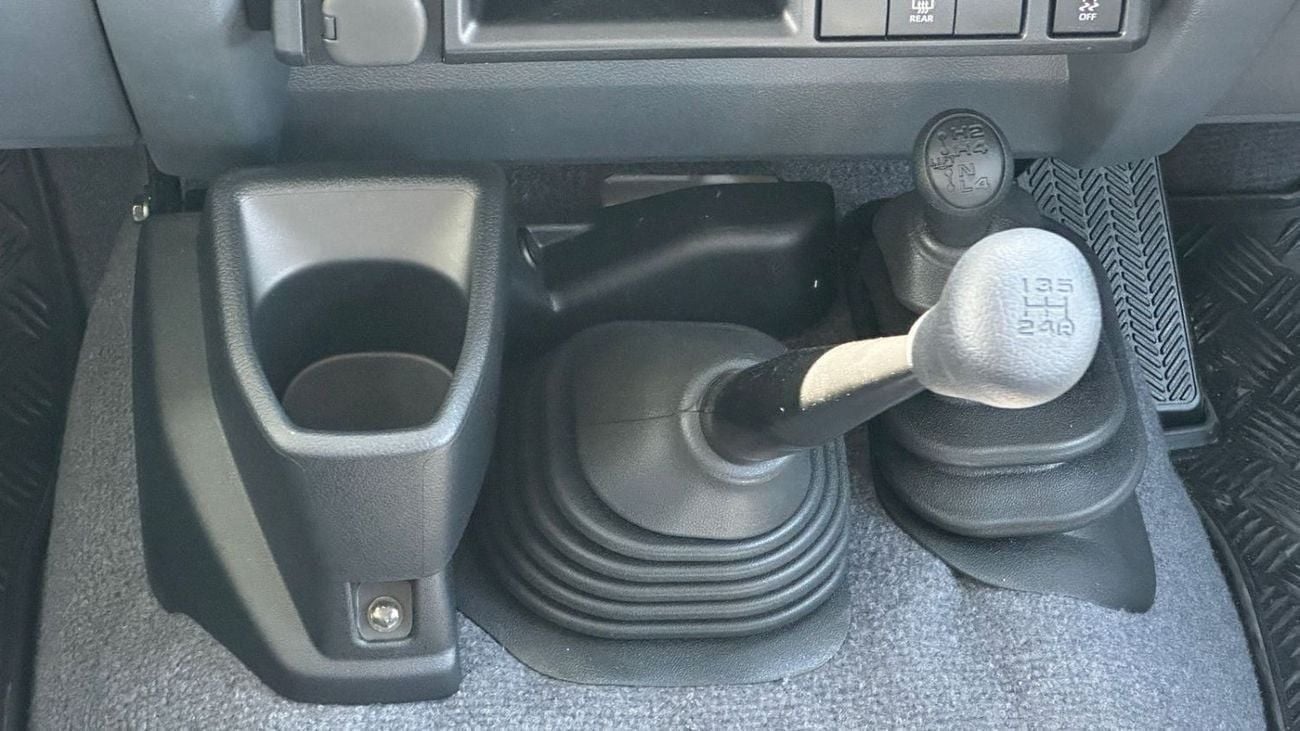 Toyota Land Cruiser 70 NEW RHD MANUAL 2.8 diesel