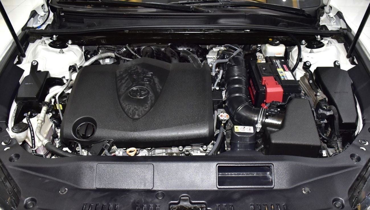 Toyota Avalon EXCELLENT DEAL for our Toyota Avalon XLE ( 2021 Model ) in White Color GCC Specs