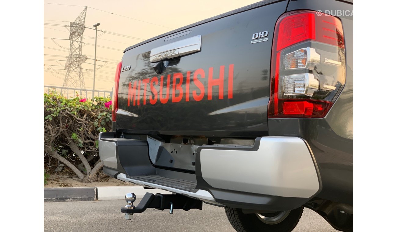 Mitsubishi L200 M/T 2021 Diesel GCC ( Production Jan/2021 ) Full option chrome package / stop lamp