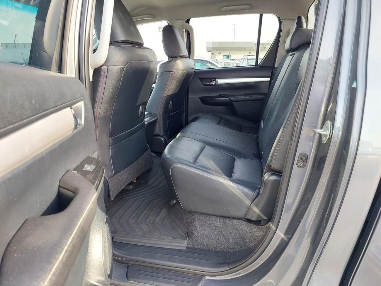 تويوتا هيلوكس TOYOTA HILUX SR5 PICK UP RHD 2017 MODEL 2.8 L DIESEL AUTOMATIC(PM93094)