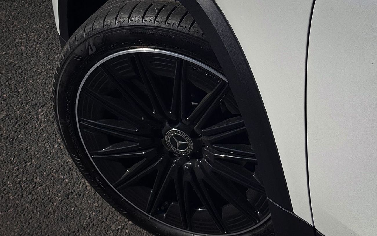 Mercedes-Benz GLB 200 AMG Line Premium Plus Right Hand Drive