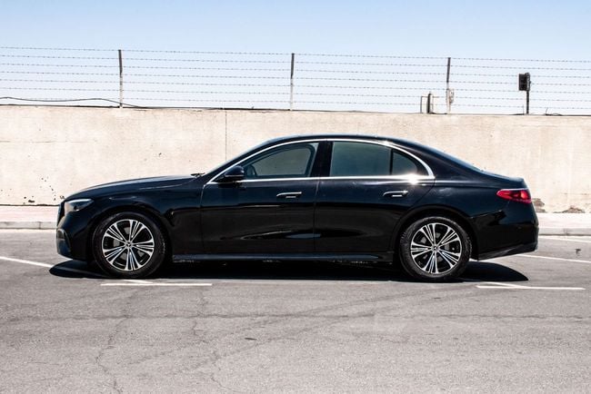 Mercedes-Benz E-Class STANDARD, миниатюра 25
