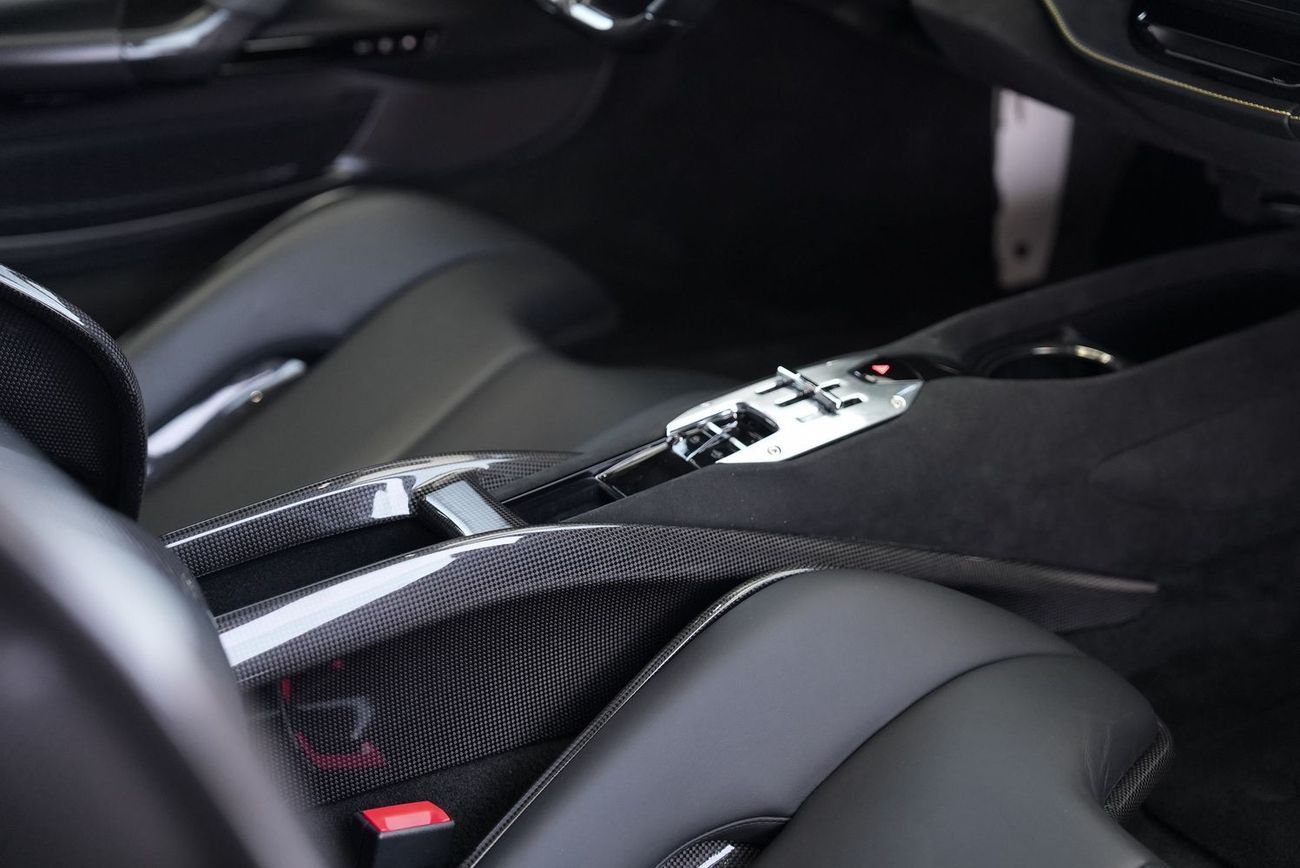 Ferrari SF90 Stradale Ferrari SF90 Stradale Assetto Fiorano