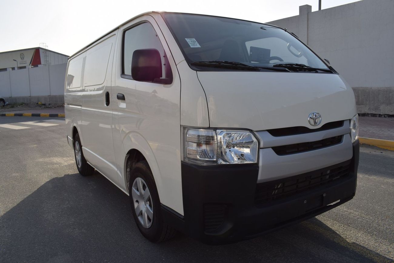 Toyota Hiace GL - Standard Roof Toyota Hiace Std Roof Van, model:2021. free of accident with low mileage