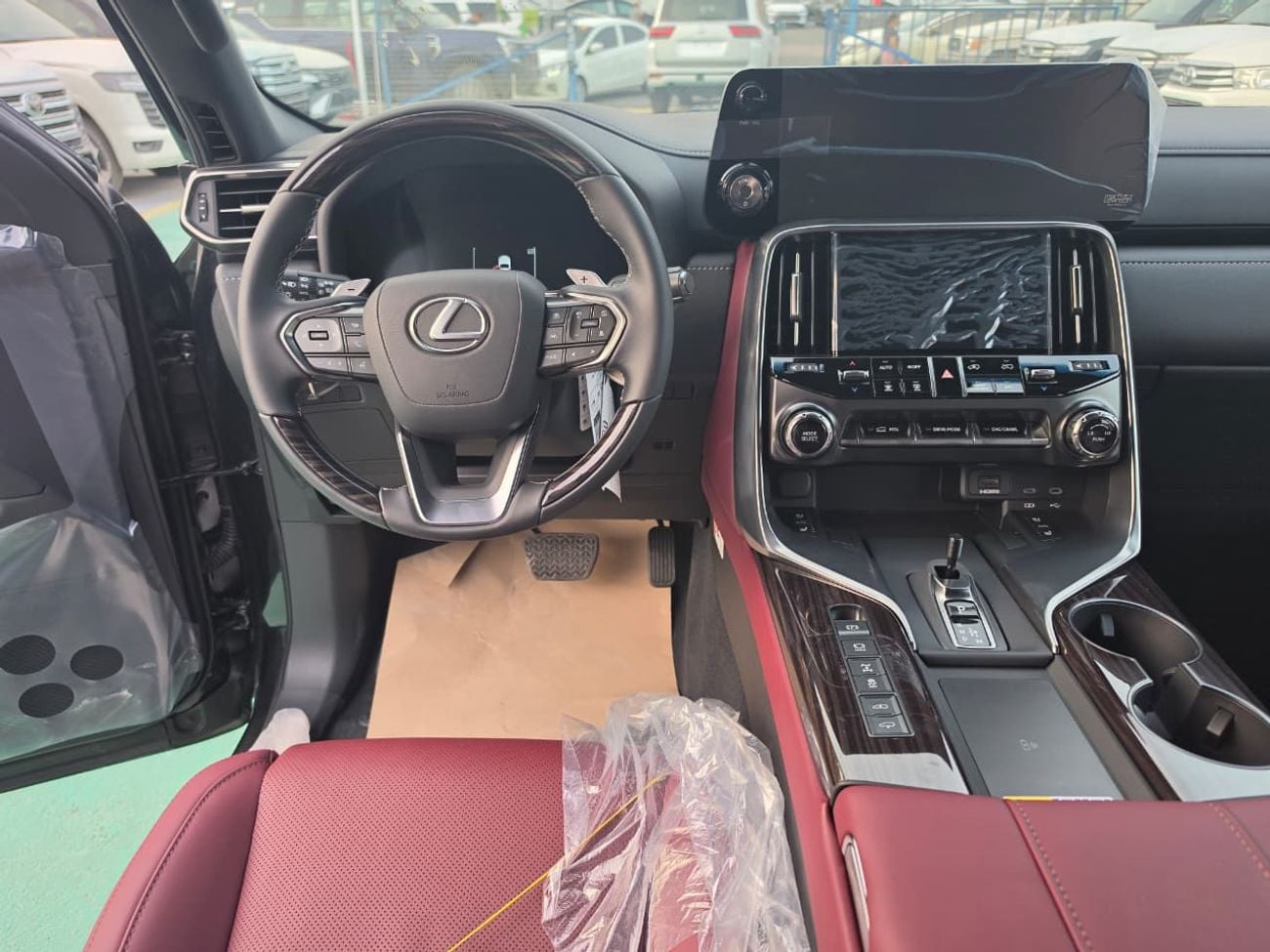 Lexus LX700h LEXUS LX700 HYBRID SIGNATURE 2026 MODEL