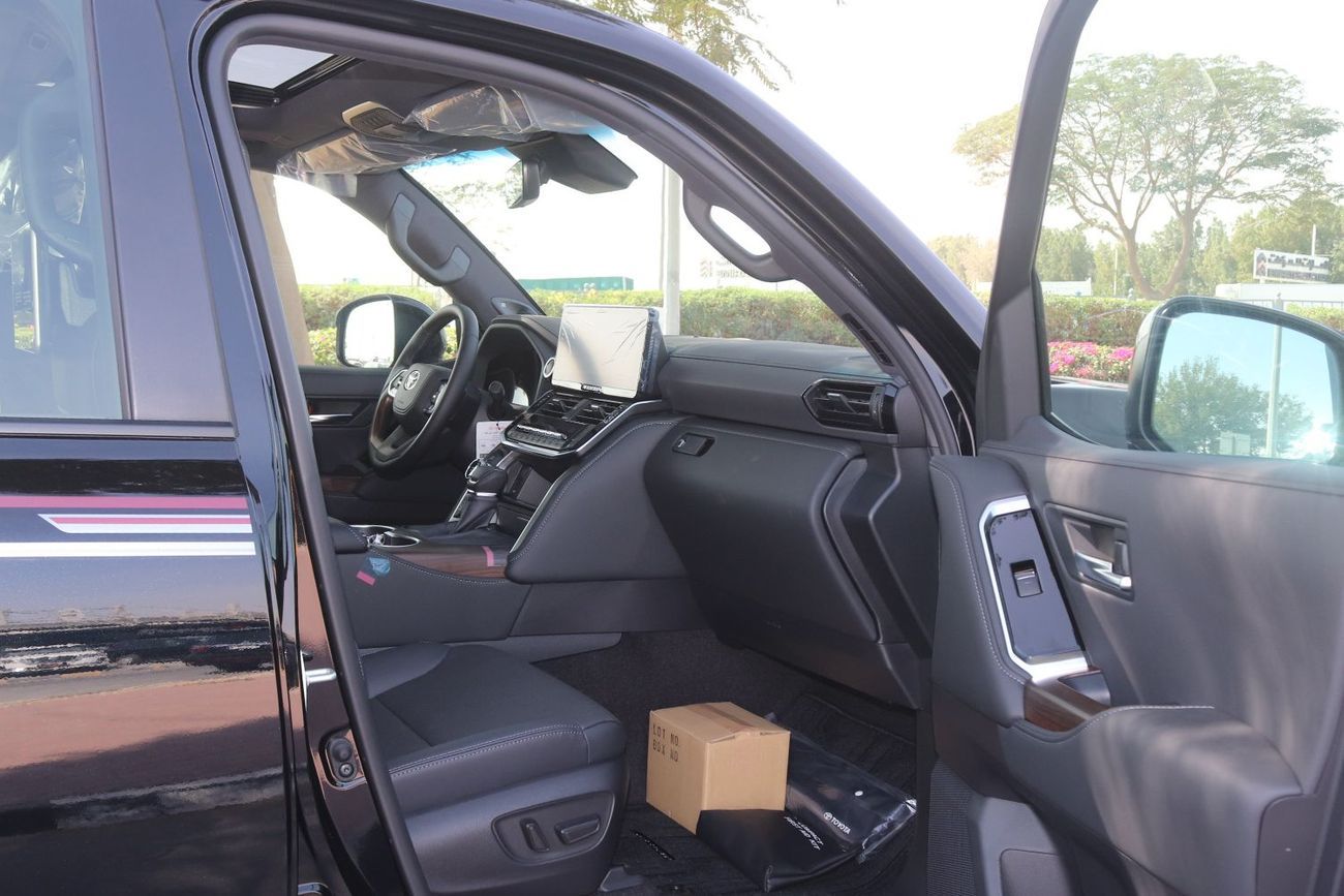 تويوتا لاند كروزر 2026 Model Toyota Land Cruiser (LC300) GXR, 3.3L Turbo Diesel 4WD 10A/T