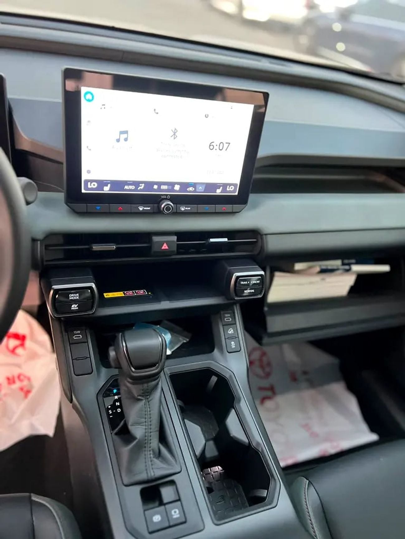 Toyota RAV4 ADVENTURE RAV4 Adventure 2.5L HYBRID GCC Specs