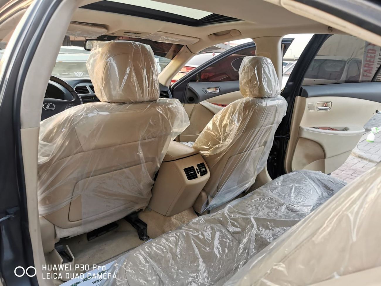 لكزس ES 350 ممتازة من الداخل و الخارج