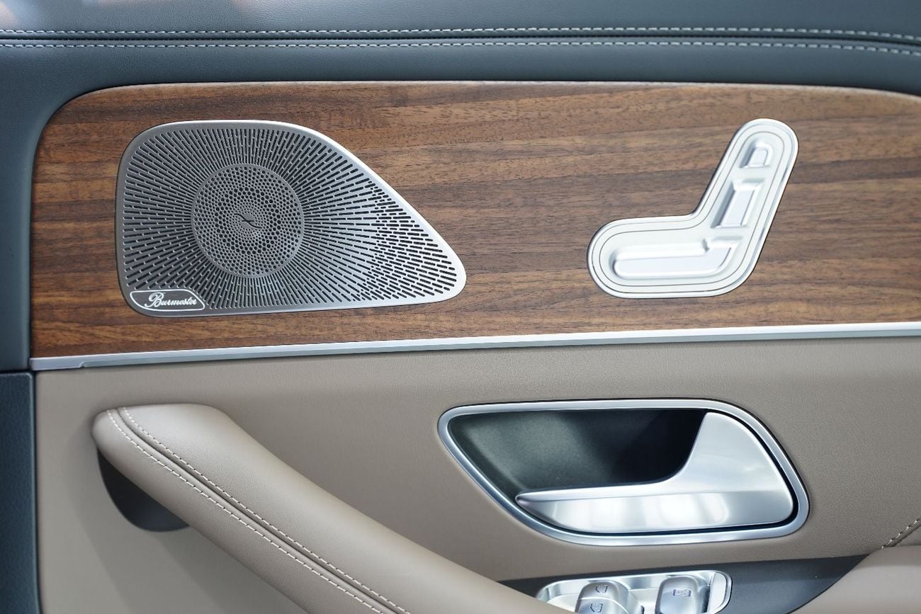 مرسيدس بنز GLE 53 AMG 4Matic+, Manufaktur Interior Package, Panoramic Roof, Gargash Warr + Serv!!