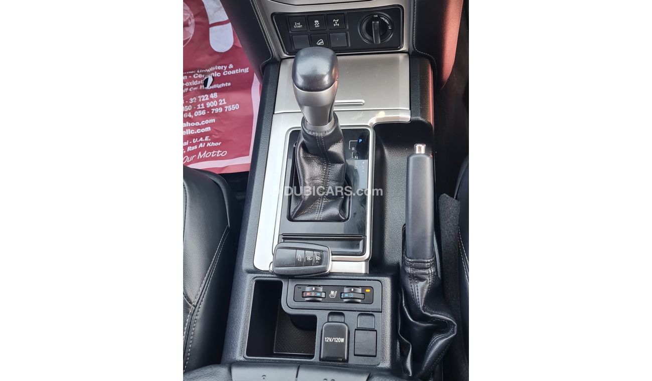 تويوتا برادو Full option clean car accident free