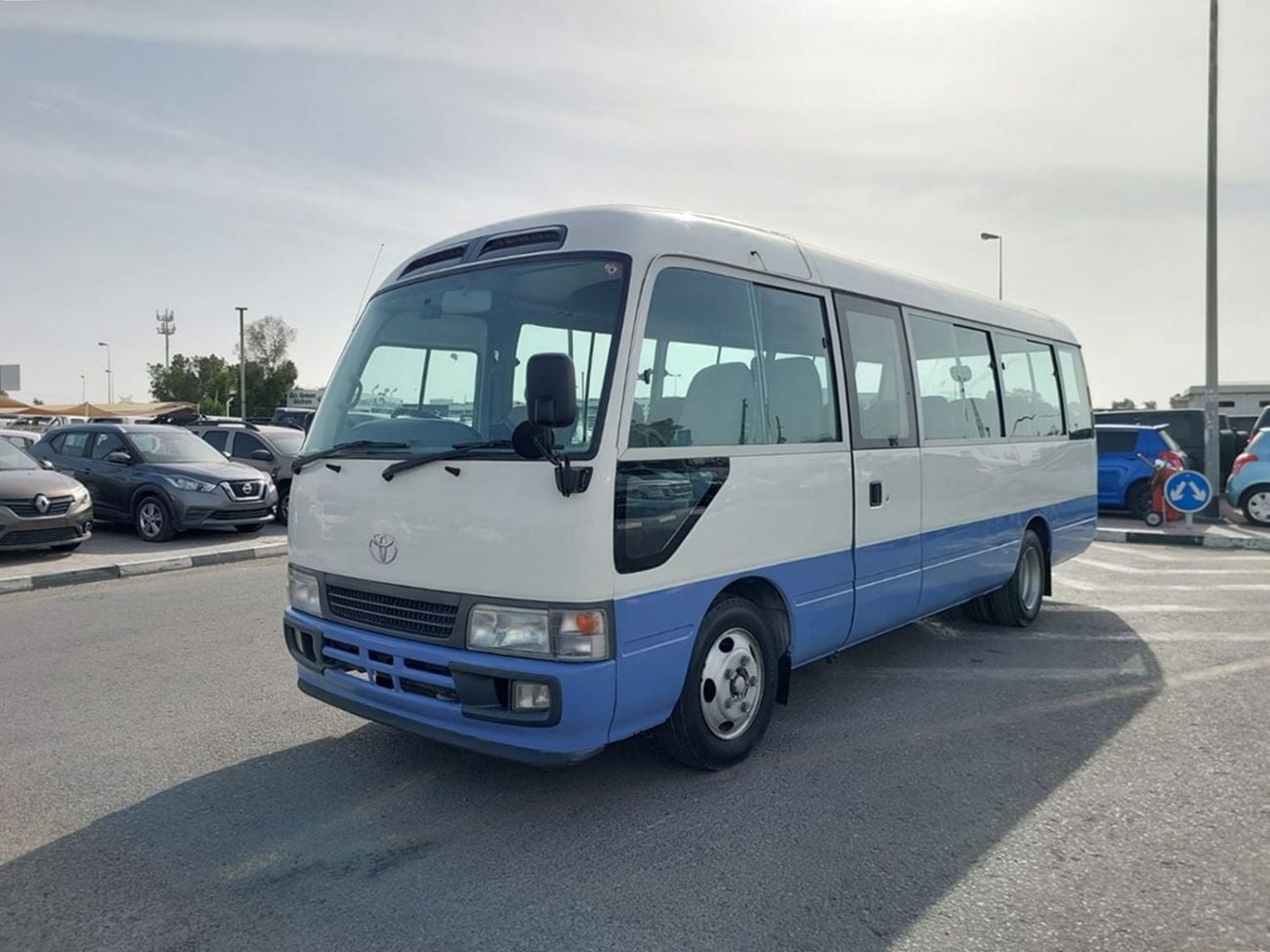 Toyota Coaster TOYOTA COASTER BUS RHD 2005 MODEL 4.0 L DIESEL AUTOMATIC(PM51046)